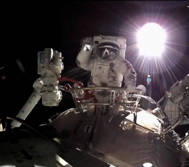 wang_spacewalk_nov_7_2021